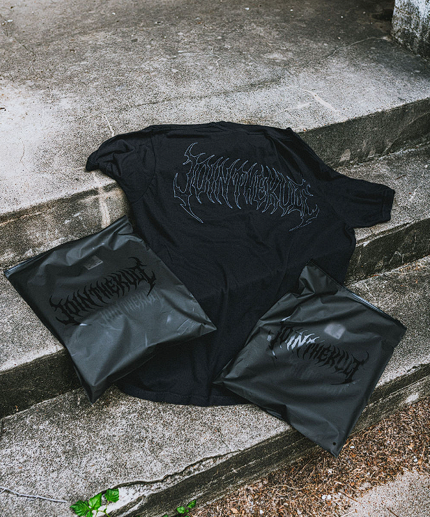 "JointheKult" Metal T (Loose Fit)